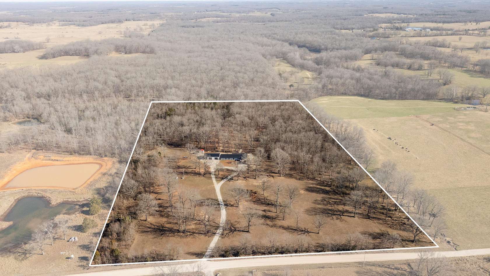 20 Acres of Land with Home for Sale in West Plains, Missouri