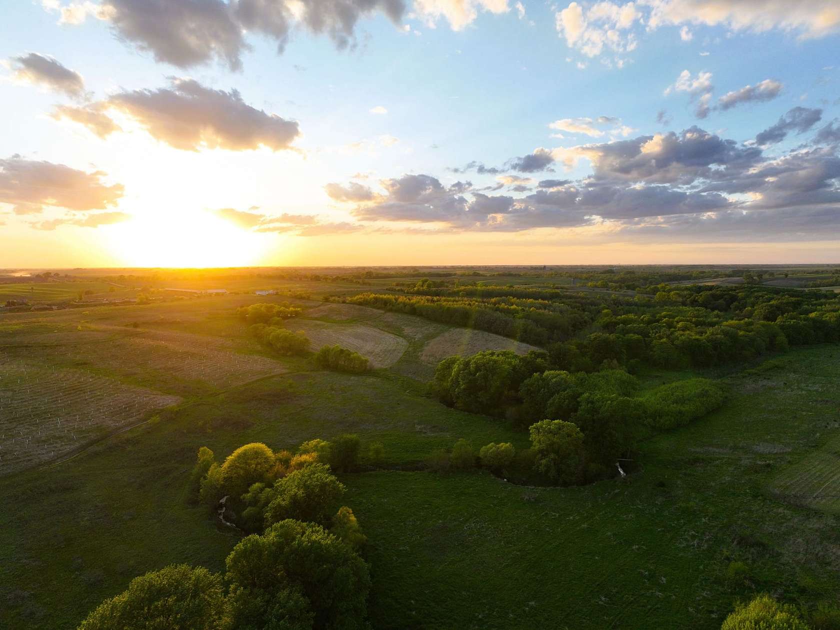 258 Acres of Land for Sale in Allerton, Iowa