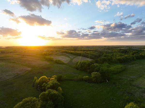 258 Acres of Land for Sale in Allerton, Iowa