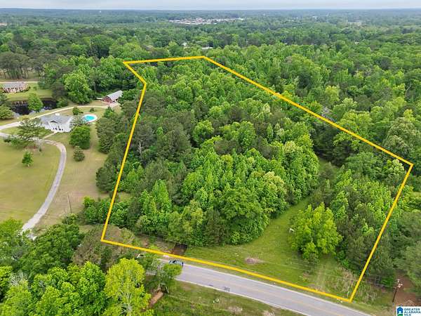 7.5 Acres of Residential Land for Sale in Clanton, Alabama