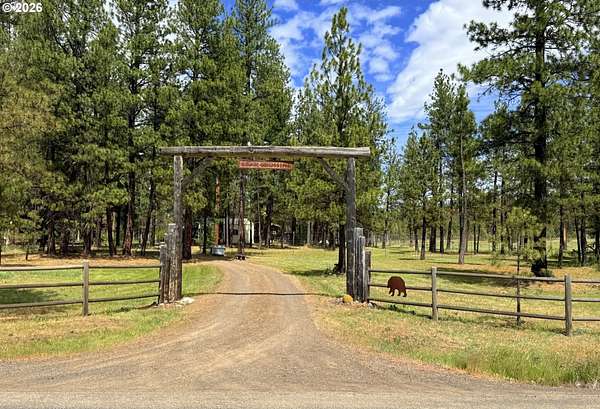 8 Acres of Land with Home for Sale in Goldendale, Washington