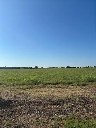 1.5 Acres of Residential Land for Sale in Waxahachie, Texas