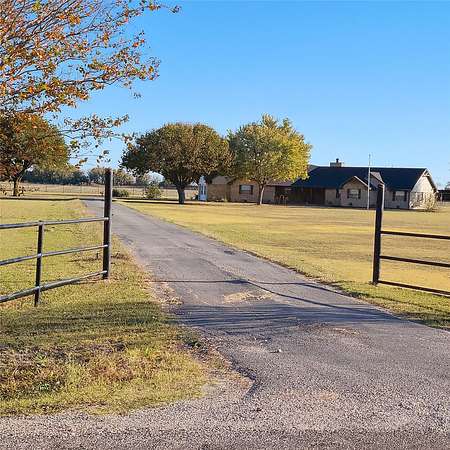 4 Acres of Land with Home for Sale in Palmer, Texas