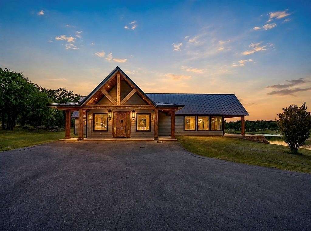 5.87 Acres of Land with Home for Sale in Santo, Texas