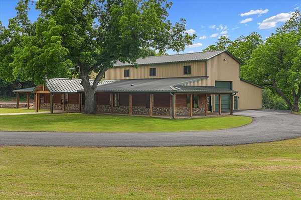 18.6 Acres of Land with Home for Sale in Blue Ridge, Texas