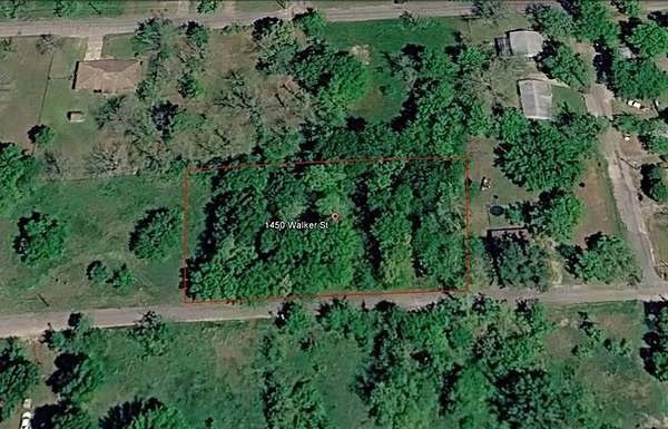 0.63 Acres of Residential Land for Sale in Paris, Texas