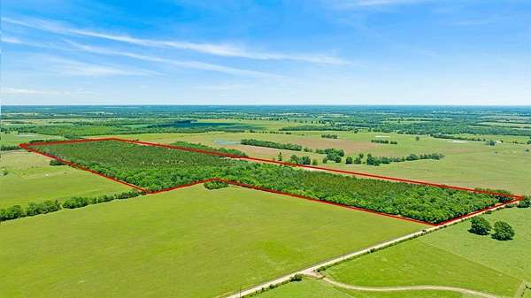 14.7 Acres of Recreational & Residential Land for Sale in Deport, Texas