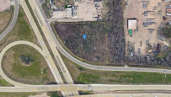 2.88 Acres of Commercial Land for Sale in Clute, Texas