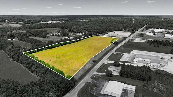 21.1 Acres of Commercial Land for Sale in Paris, Tennessee