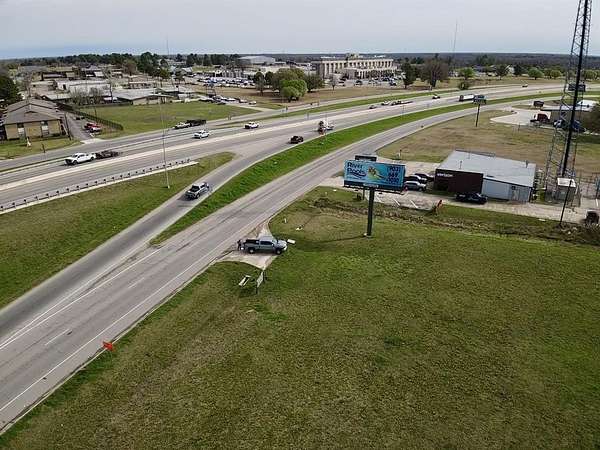 6 Acres of Mixed-Use Land for Sale in Paris, Texas