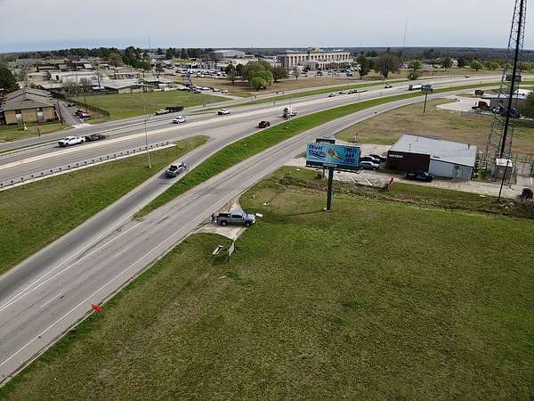6 Acres of Mixed-Use Land for Sale in Paris, Texas