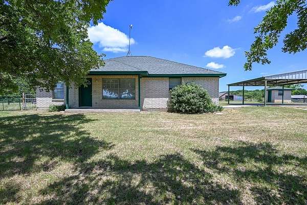 2 Acres of Land with Home for Lease in Decatur, Texas