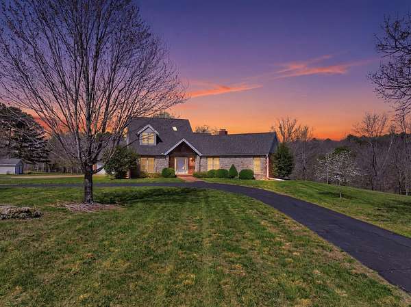 10.1 Acres of Land with Home for Sale in Houston, Missouri