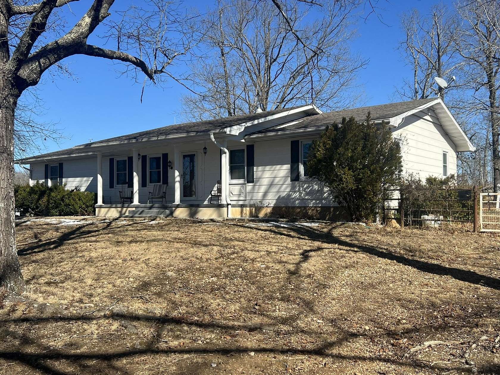 26 Acres of Recreational Land with Home for Sale in Moody, Missouri