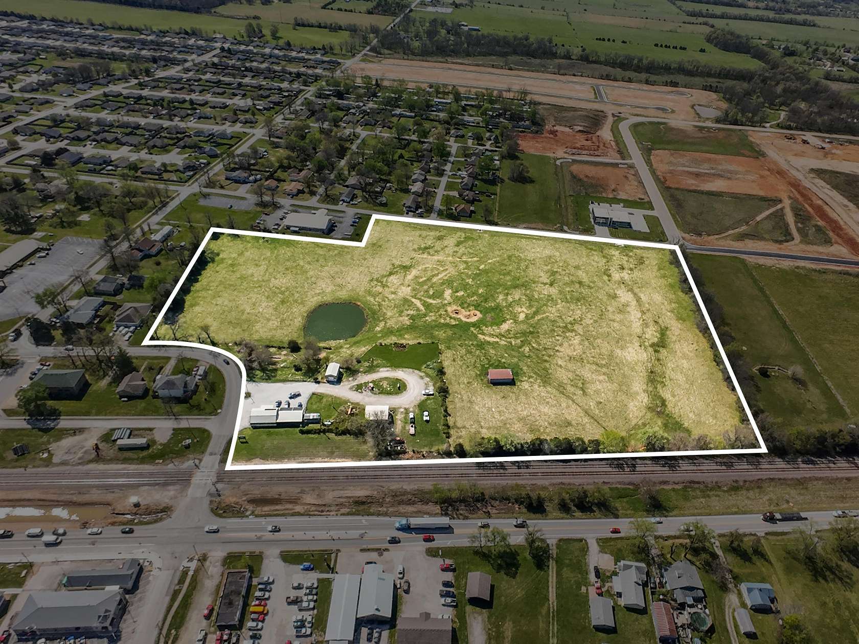 19 Acres of Commercial Land for Sale in Strafford, Missouri