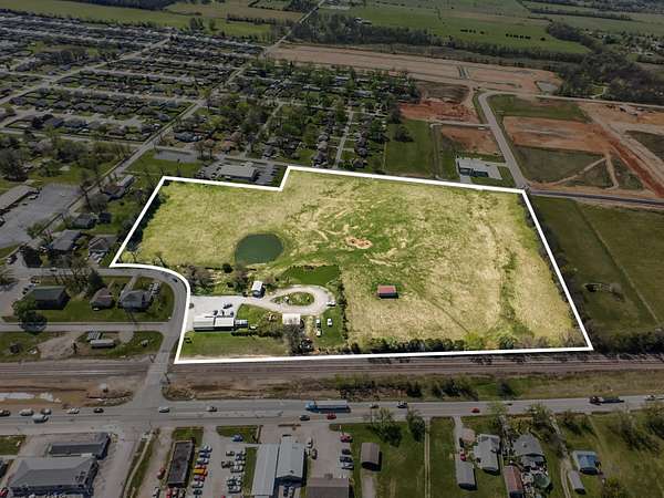19 Acres of Commercial Land for Sale in Strafford, Missouri