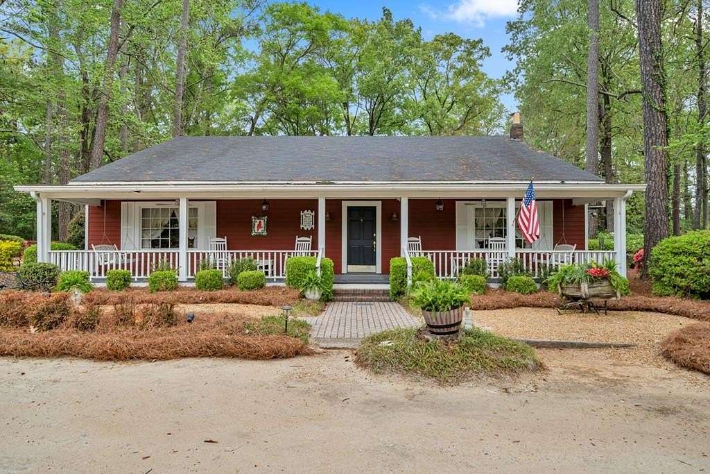 1.6 Acres of Improved Commercial Land for Sale in Cordele, Georgia