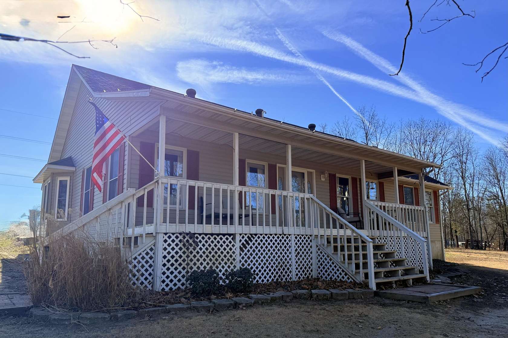 40 Acres of Land with Home for Sale in Mountain Grove, Missouri