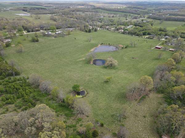 29.8 Acres of Agricultural & Residential Land for Sale in West Plains, Missouri