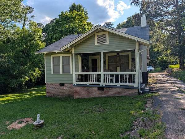 2.12 Acres of Land with Home for Sale in Laurel, Mississippi