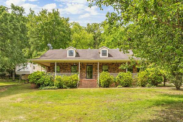 2.5 Acres of Land with Home for Sale in Benton, Arkansas