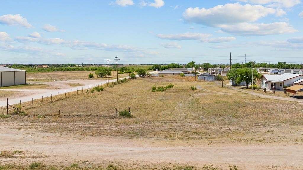 1.63 Acres of Commercial Land for Sale in Seminole, Texas