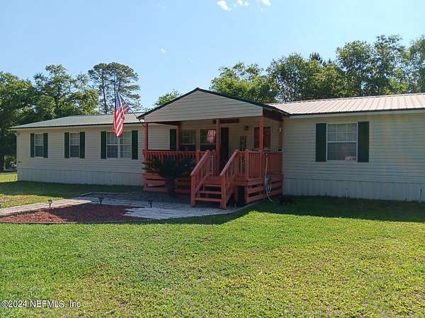2.16 Acres of Land with Home for Sale in Middleburg, Florida