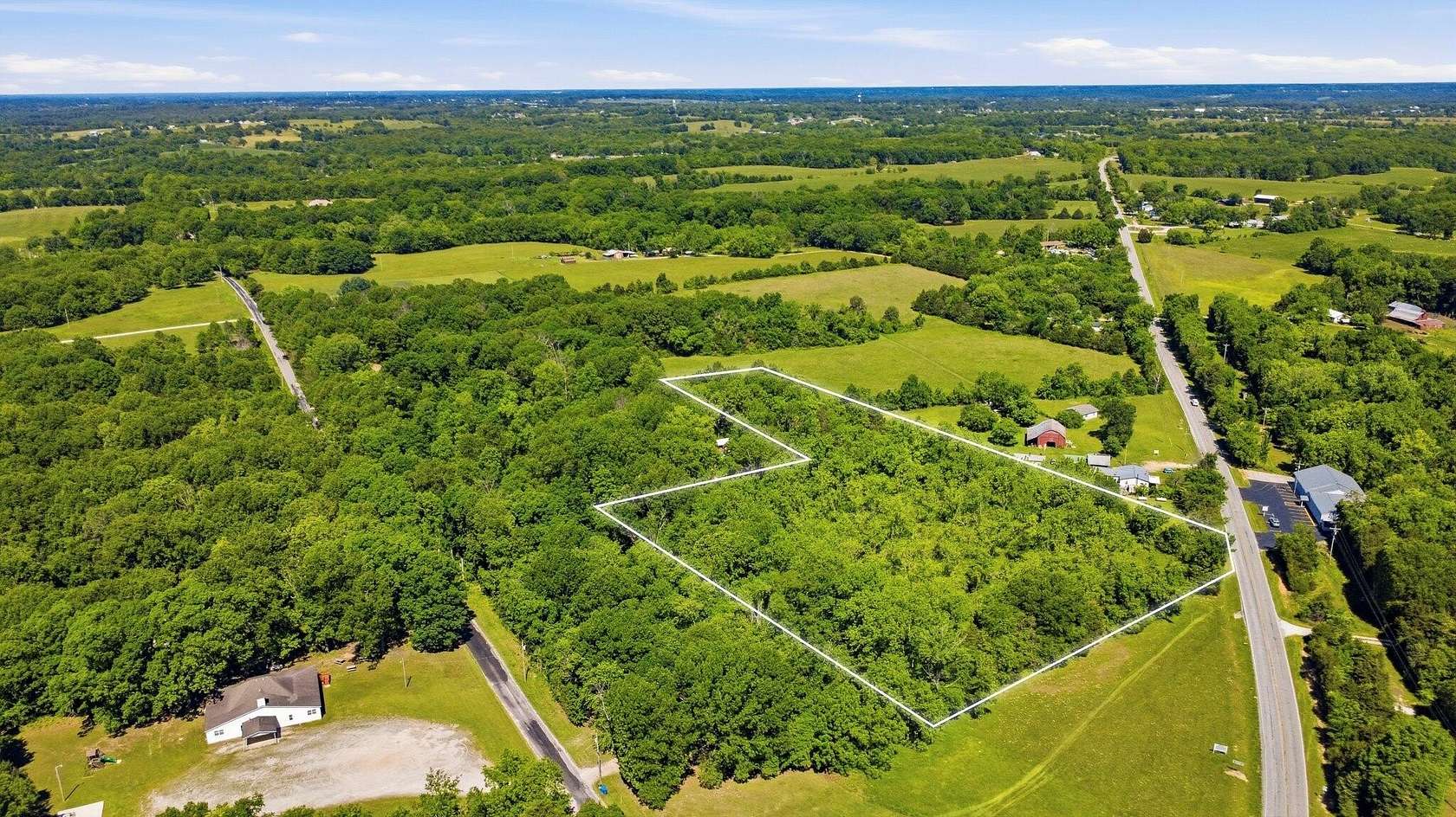 4 Acres of Residential Land for Sale in Oldfield, Missouri
