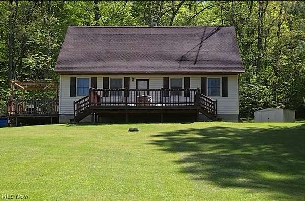 1.84 Acres of Land with Home for Sale in Frazeysburg, Ohio
