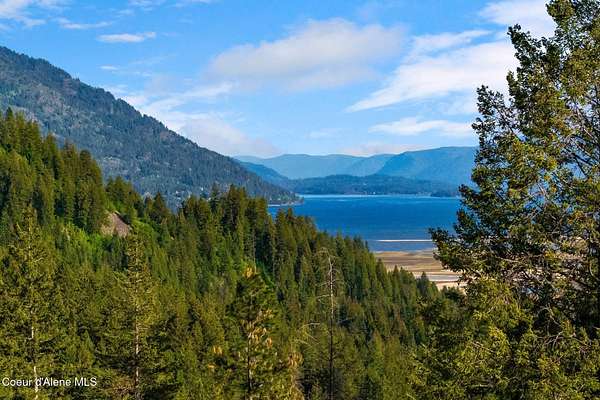 0.94 Acres of Residential Land for Sale in Sandpoint, Idaho
