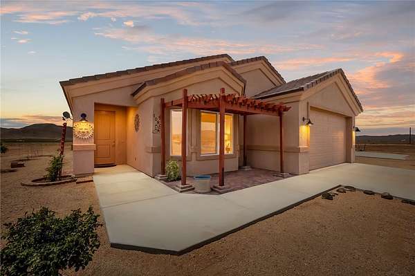 5.35 Acres of Land with Home for Sale in Kingman, Arizona