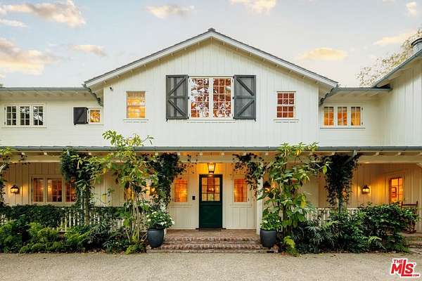 8.6 Acres of Land with Home for Sale in Los Angeles, California