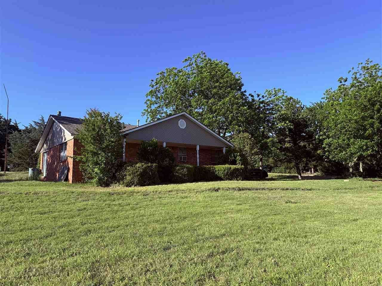 10 Acres of Land with Home for Sale in Elgin, Oklahoma