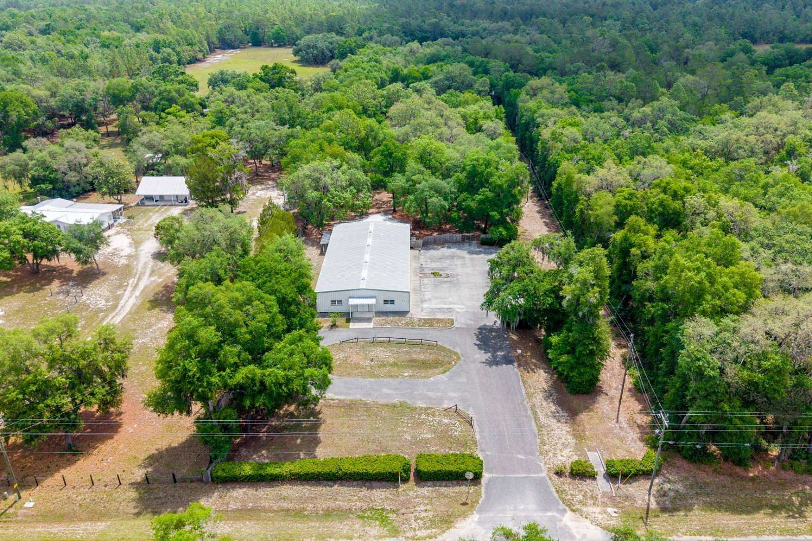 1.7 Acres of Improved Mixed-Use Land for Sale in Keystone Heights, Florida