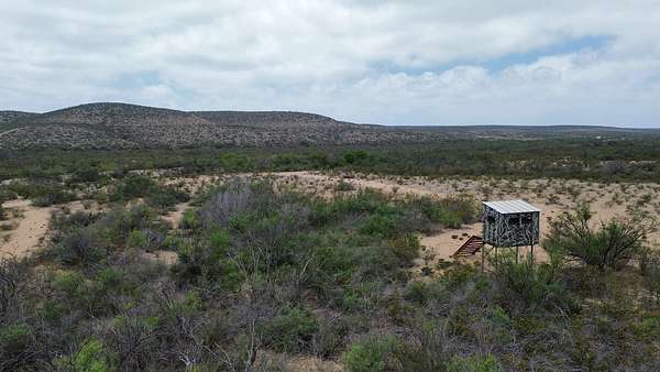 350 Acres of Land for Sale in Comstock, Texas