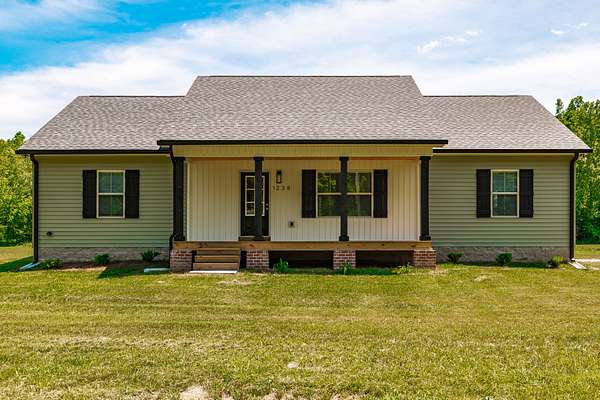 3 Acres of Land with Home for Sale in Westmoreland, Tennessee