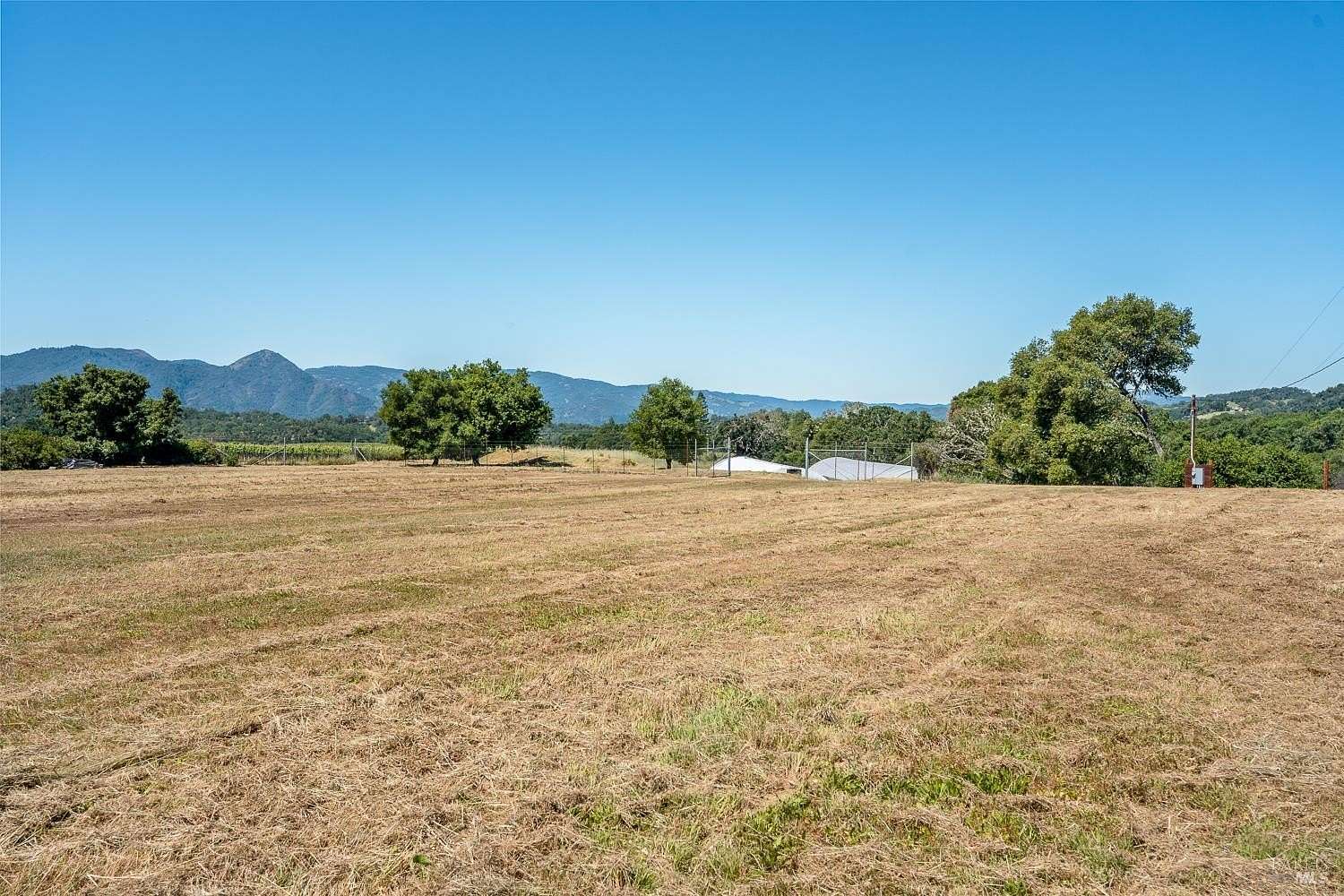 17 Acres of Agricultural Land for Sale in Hopland, California