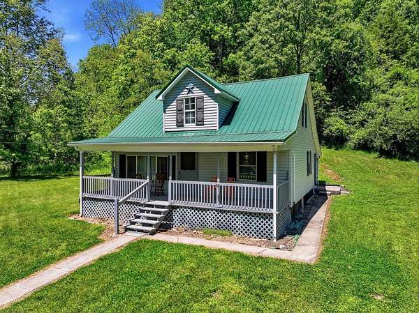 122 Acres of Agricultural Land for Sale in Hurricane, West Virginia
