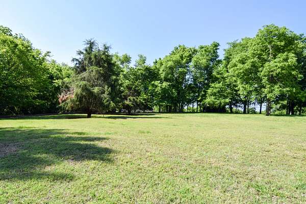 10 Acres of Land for Sale in Gallatin, Tennessee