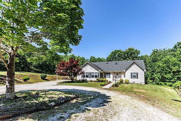 7.26 Acres of Land with Home for Sale in Appomattox, Virginia