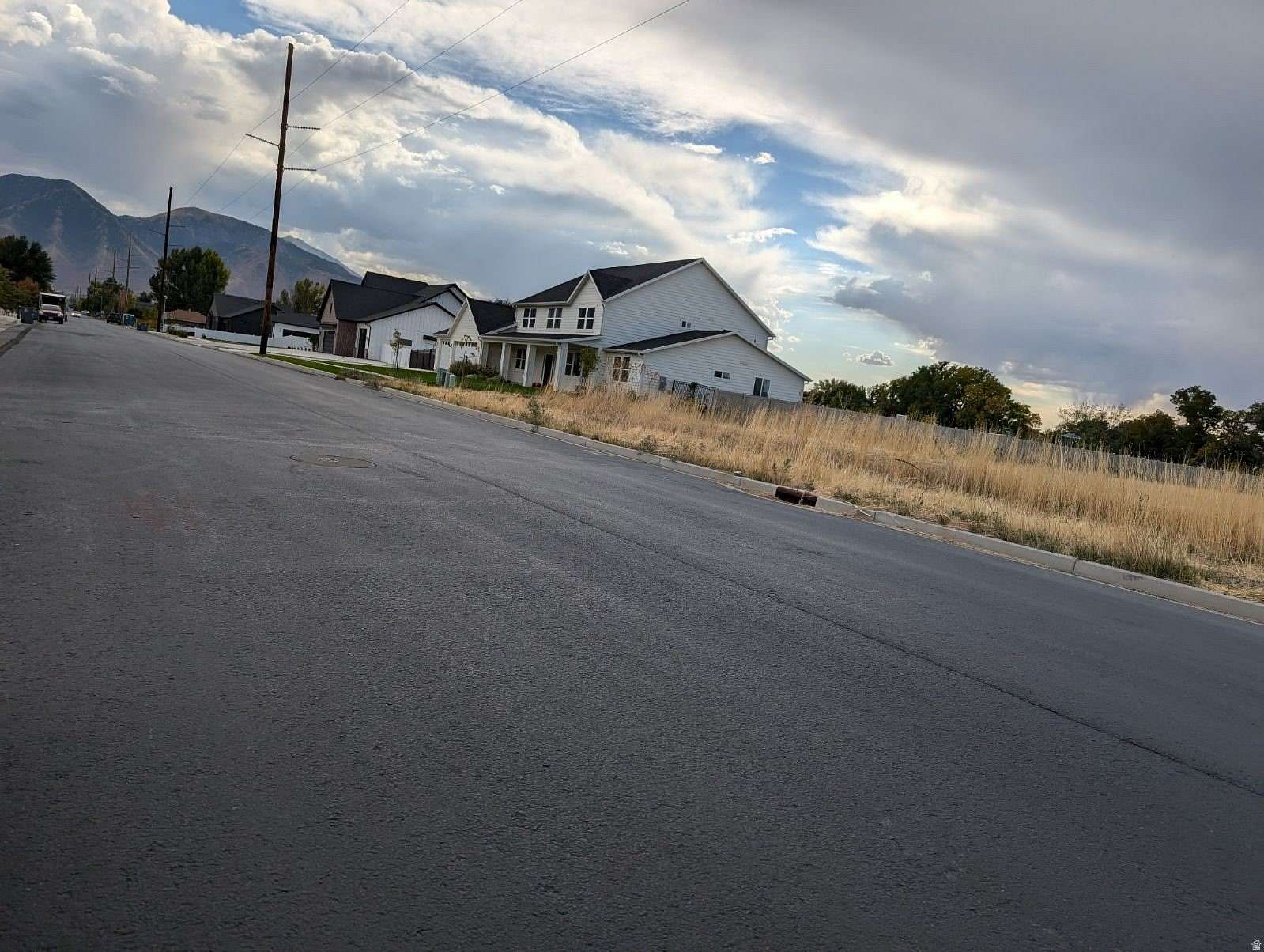 1 Acre of Residential Land for Sale in Mapleton, Utah