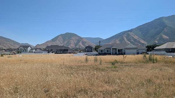 1 Acre of Residential Land for Sale in Mapleton, Utah