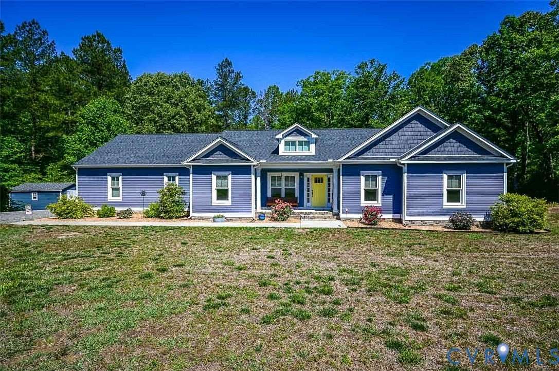 2.17 Acres of Land with Home for Sale in Lanexa, Virginia
