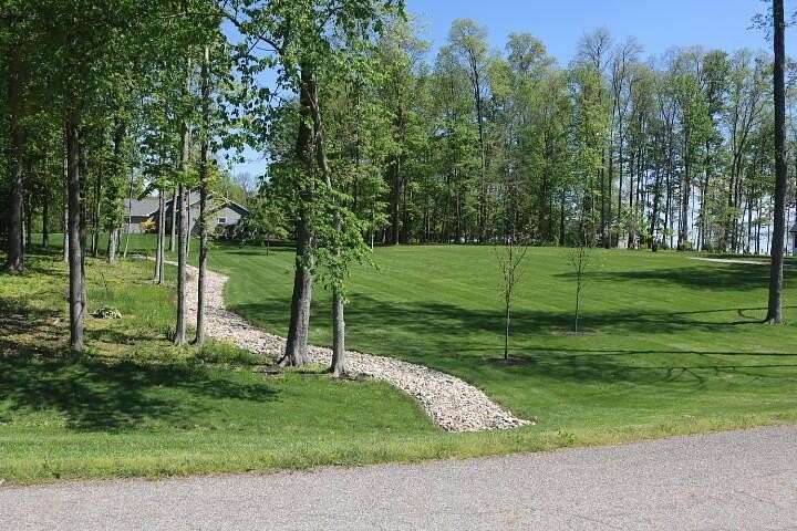 1.2 Acres of Residential Land for Sale in Fredericktown, Ohio