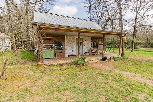 10.7 Acres of Land with Home for Sale in Hearne, Texas