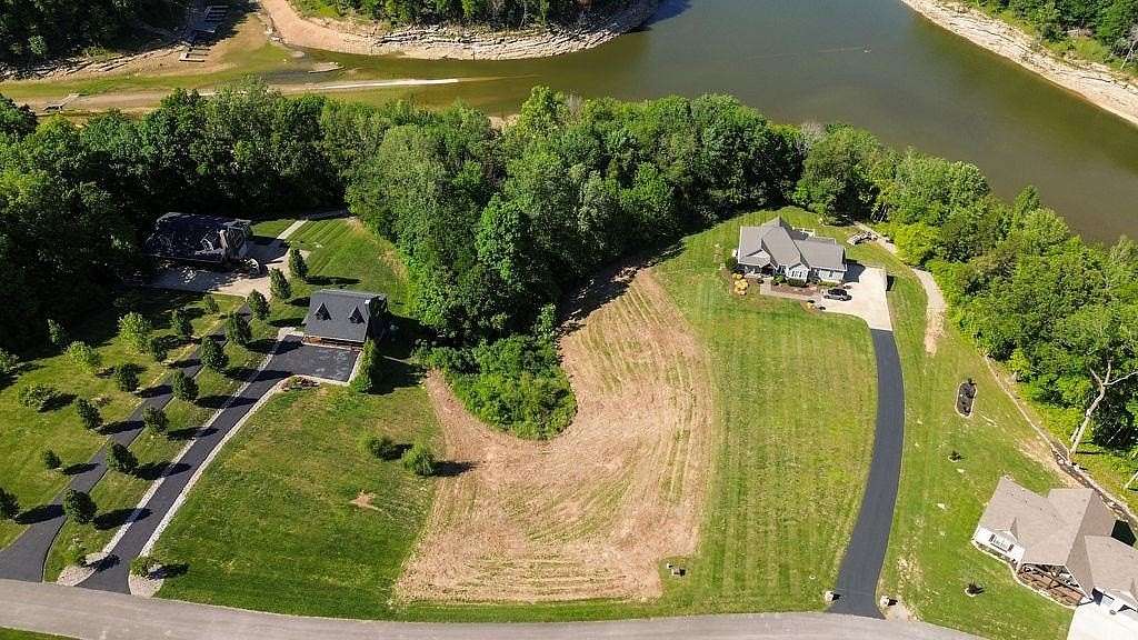 1 Acre of Residential Land for Sale in Scottsville, Kentucky
