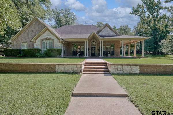 8.47 Acres of Land with Home for Sale in Lindale, Texas