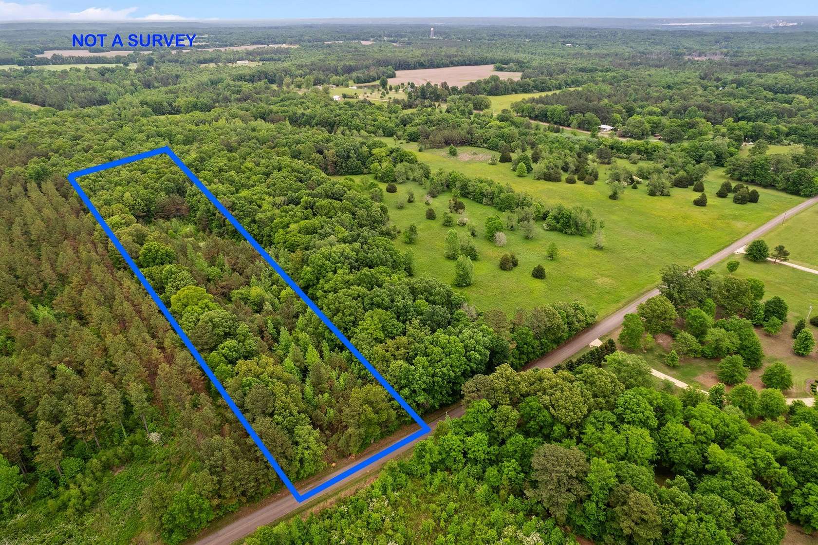 5 Acres of Residential Land for Sale in Michie, Tennessee