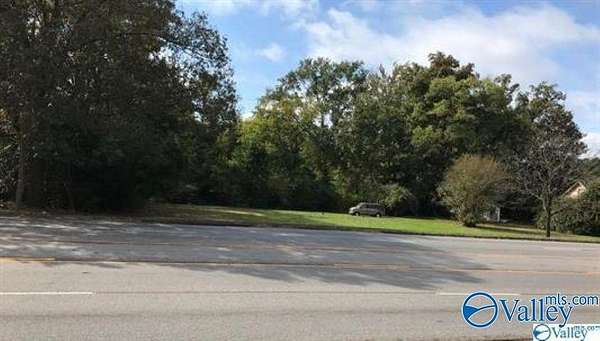 0.84 Acres of Commercial Land for Sale in Rainbow City, Alabama