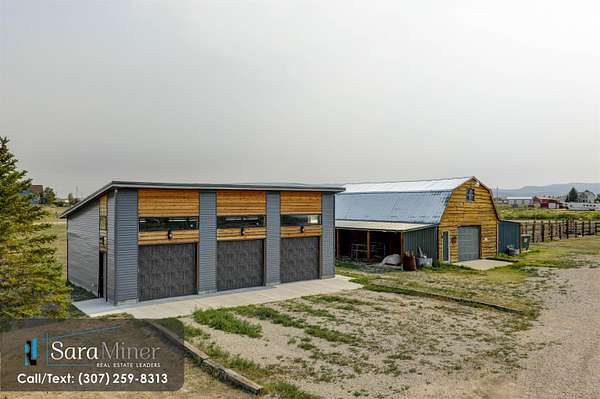 17.8 Acres of Land with Home for Sale in Casper, Wyoming